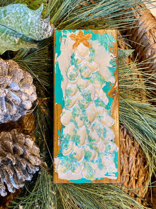 Coastal Christmas tree block