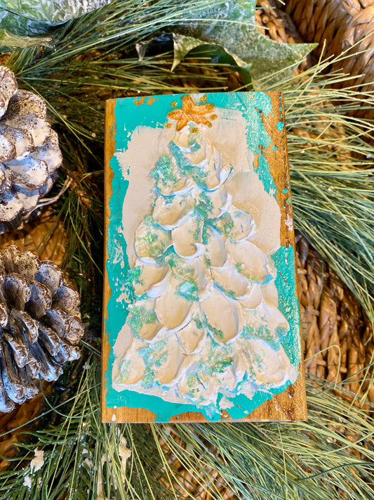 Coastal Christmas tree block