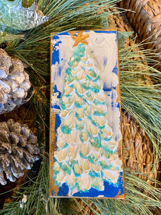 Coastal Christmas tree block